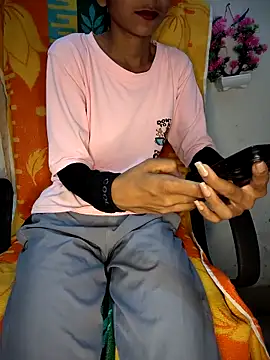 Isha kumari 69 online show from 04/11/26, 01:37