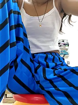 Isha kumari 69 online show from 03/11/26, 05:40