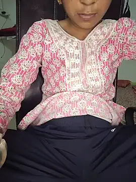 Isha kumari 69 online show from 05/17/26, 04:18