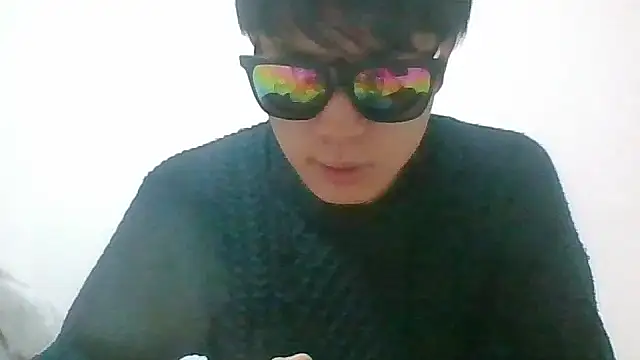 hiroto11058 online show from 12/14/25, 08:03