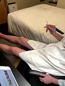 houkeiboy78 online show from 12/17/25, 09:58