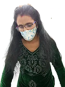 sanjana077 online show from 02/19/26, 05:15