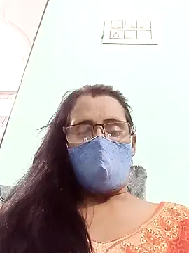 sanjana077 online show from 11/26/25, 05:07