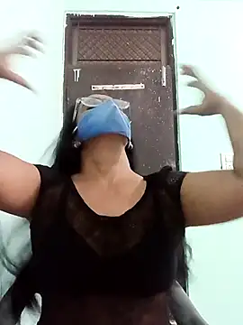 sanjana077 online show from 11/18/25, 07:33