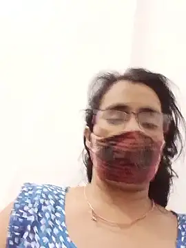 sanjana077 online show from 02/15/26, 01:06