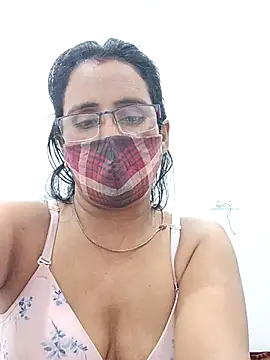 sanjana077 online show from 03/15/26, 03:24