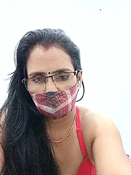 sanjana077 online show from 02/19/26, 05:21