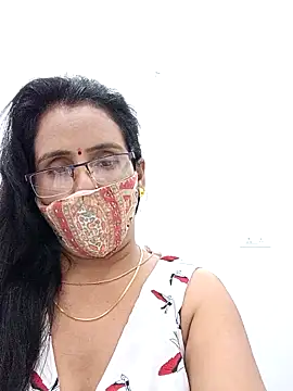 sanjana077 online show from 03/27/26, 04:43