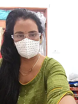 sanjana077 online show from 04/14/26, 02:38