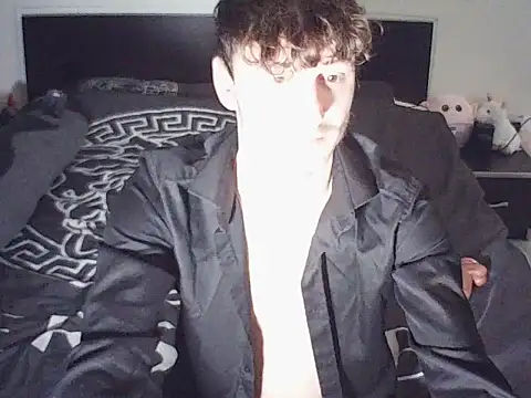 SoftEdgeBoy online show from 04/03/26, 03:29