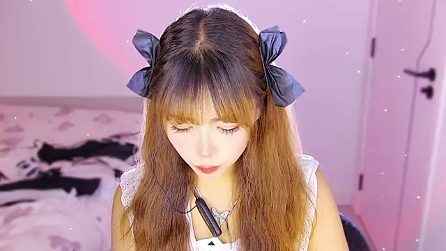 Snapshot of Tiantian-Quan chatting on 11/08/25, 12:42 Tiantian-Quan online show from 11/08/25, 12:42