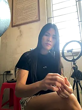 Beolulu online show from 11/24/25, 04:45