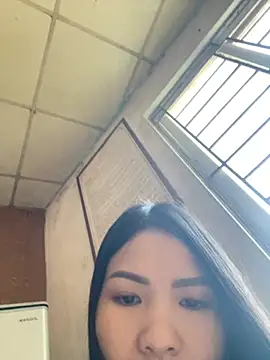 Beolulu online show from 11/14/25, 02:37