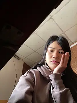 Snapshot of Beolulu chatting on 02/02/26, 02:43 Beolulu online show from 02/02/26, 02:43