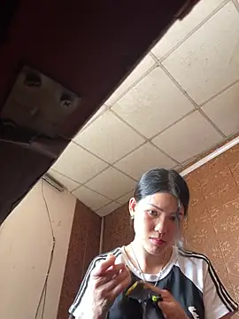 Snapshot of Beolulu chatting on 03/02/26, 07:26 Beolulu online show from 03/02/26, 07:26