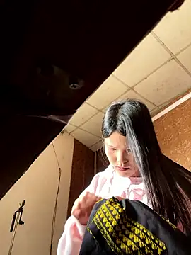 Snapshot of Beolulu chatting on 01/17/26, 04:38 Beolulu online show from 01/17/26, 04:38