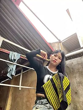 Snapshot of Beolulu chatting on 02/04/26, 04:51 Beolulu online show from 02/04/26, 04:51