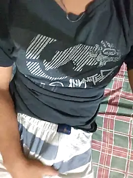 deduardo1302 online show from 12/16/25, 05:33