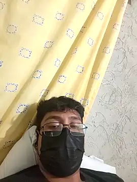 deduardo1302 online show from 12/17/25, 06:40