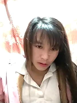 Snapshot of bupbe-baby chatting on 11/06/25, 11:42 bupbe-baby online show from 11/06/25, 11:42