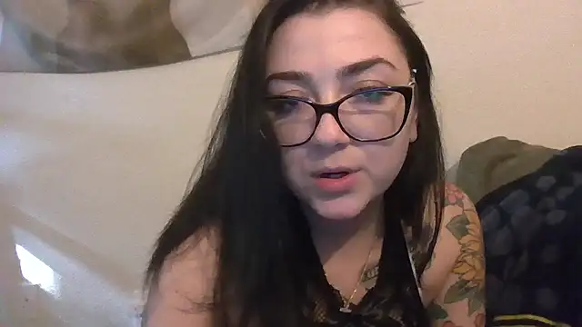 Snapshot of AryaStarBaby chatting on 11/06/25, 10:03 AryaStarBaby online show from 11/06/25, 10:03