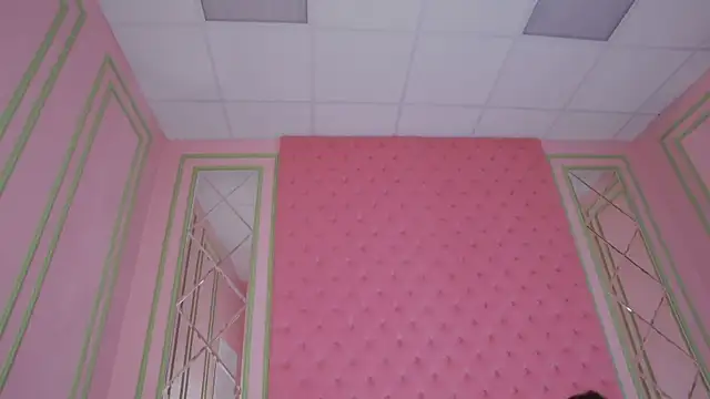 Snapshot of Ruby_de_Cherry chatting on 02/06/26, 12:12 Ruby de Cherry online show from 02/06/26, 12:12