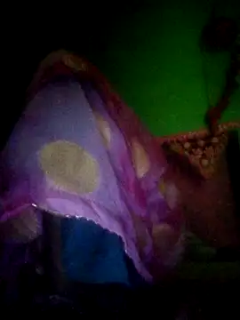 Snapshot of Hott_minesh chatting on 11/14/25, 05:33 Hott minesh online show from 11/14/25, 05:33