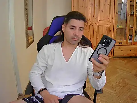 CharlyHemax online show from 05/31/26, 04:57