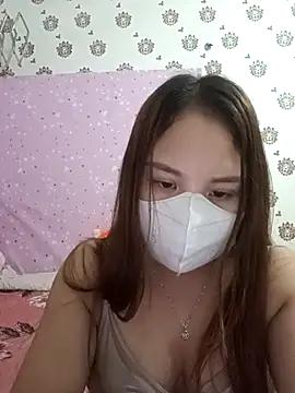 Snapshot of linh-xinh18 chatting on 11/18/25, 06:17 linh-xinh18 online show from 11/18/25, 06:17