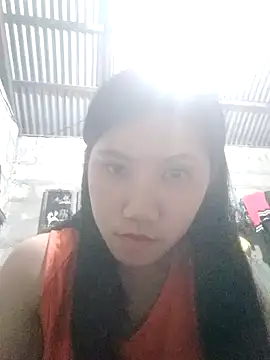 JuicyKittie20 online show from 11/05/25, 01:58