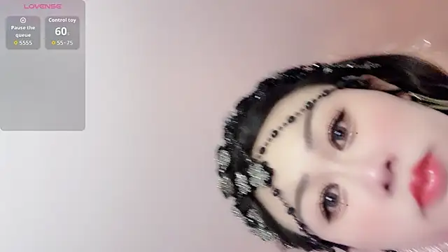 Snapshot of Xiaojuan61 chatting on 11/07/25, 02:54 Xiaojuan61 online show from 11/07/25, 02:54