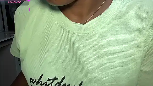 classy kritii online show from 07/08/26, 10:27