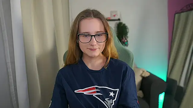 glossy babe  online show from 02/08/26, 09:07