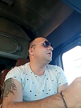 Chubbytop454 online show from 11/25/25, 08:36