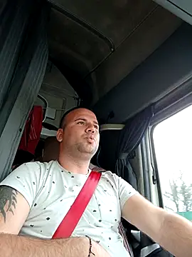 Chubbytop454 online show from 11/26/25, 02:17