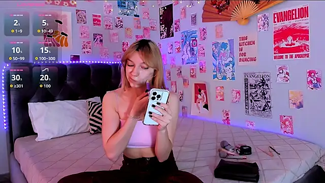 CindyMoriLove online show from 04/12/26, 05:33