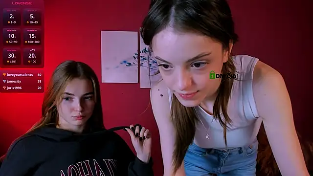 mia starrr  online show from 11/21/25, 10:36