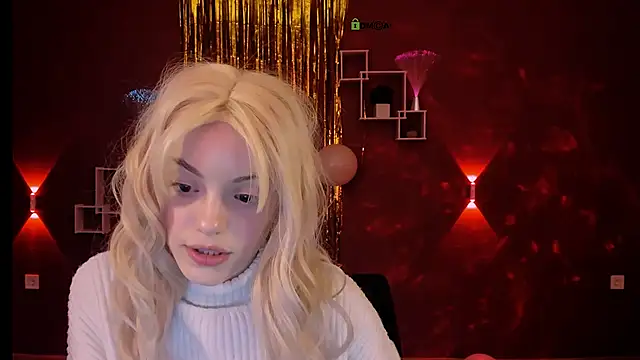 Snapshot of mia_starrr_ chatting on 02/28/26, 08:08 mia starrr online show from 02/28/26, 08:08