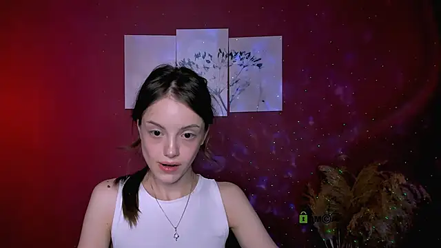 mia starrr  online show from 11/29/25, 07:58