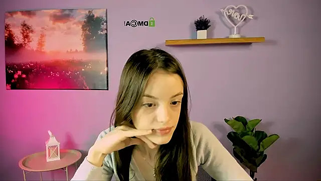 mia starrr  online show from 11/23/25, 09:52