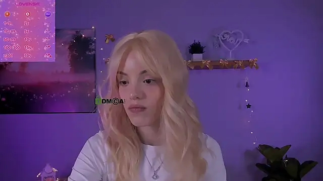 mia starrr  online show from 12/19/25, 08:00