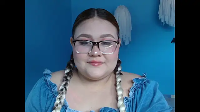 Snapshot of Nyaa_samantha chatting on 11/05/25, 01:25 Nyaa samantha online show from 11/05/25, 01:25