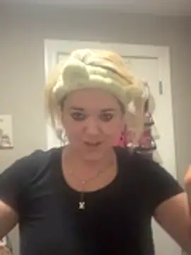 sexidollxoxo online show from 11/05/25, 12:08