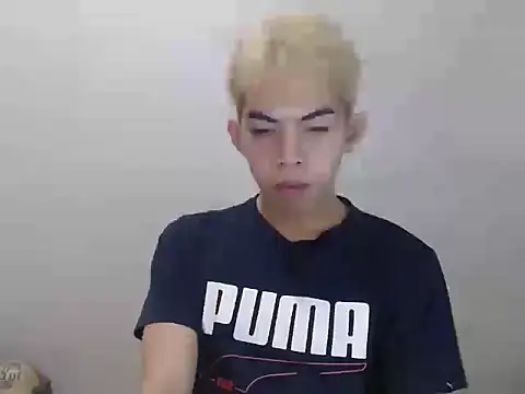 Urhotsilverboy online show from 05/25/26, 06:17