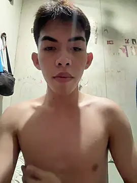 Urhotsilverboy online show from 08/06/26, 05:52