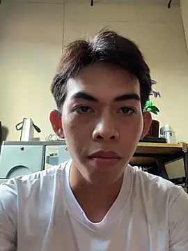 Urhotsilverboy online show from 07/28/26, 08:00