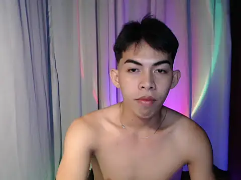 Urhotsilverboy online show from 03/23/26, 04:18