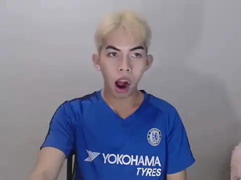 Urhotsilverboy online show from 05/21/26, 07:22