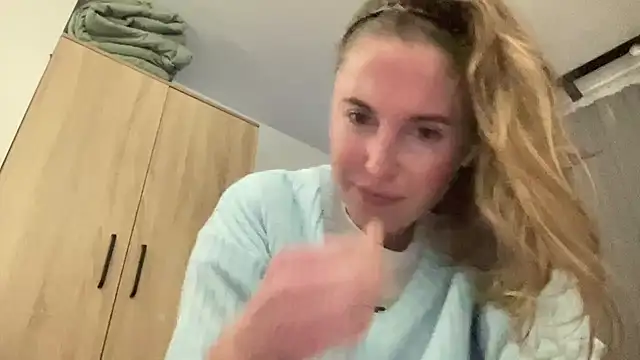 Ameli8 online show from 12/19/25, 07:05