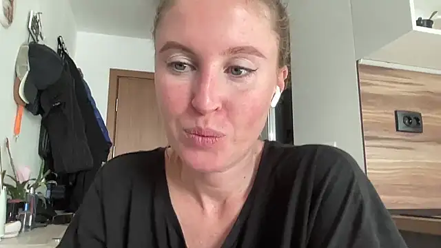 Ameli8 online show from 11/27/25, 11:10